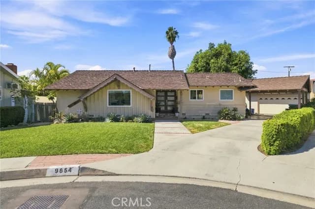 9654 La Reina, Downey, Active - Home for Sale
