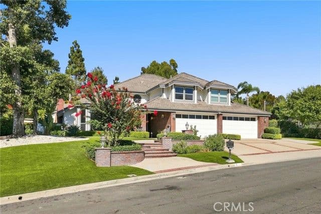 5 Estates Dr, Villa Park, Active - Home for Sale