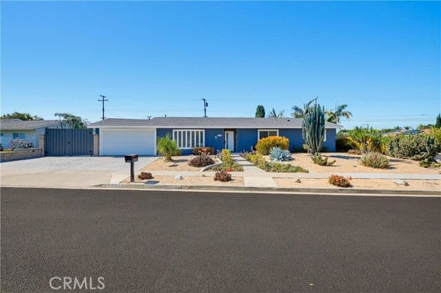 17372 Rainier Dr, North Tustin, Active - Home for Sale