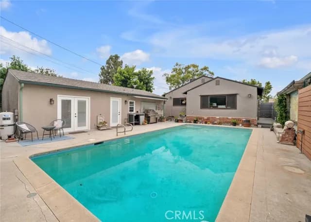 322 S Lincoln St, Burbank, Active - Home for Sale