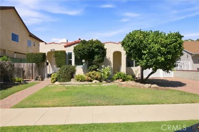 2207 N Lamer St, Burbank, Active - Home for Sale