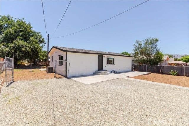 21225 Victorian, Wildomar, Active - Home for Sale