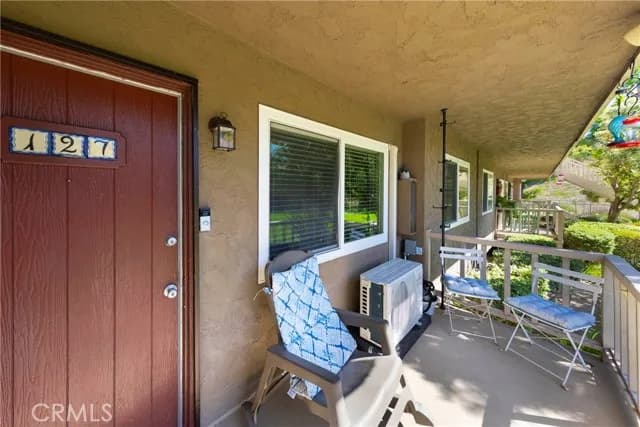 611 S La Veta Park Circle, Orange, Active - Home for Sale