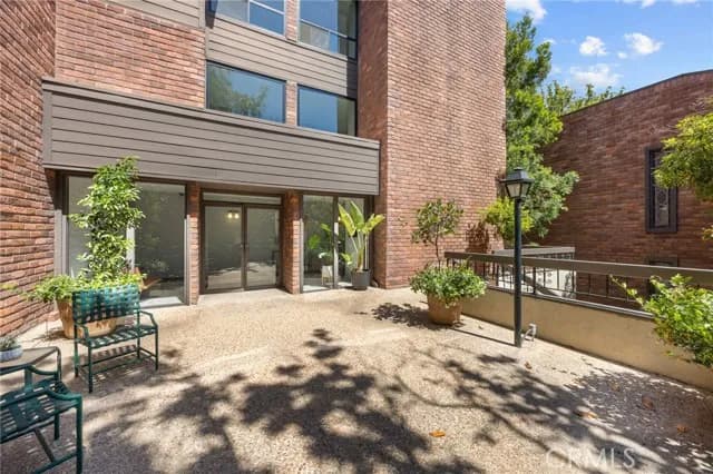 700 S Lake Ave, Pasadena, Active - Home for Sale