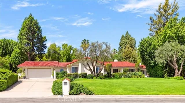 2101 Pioneer Ave, Fullerton, Active - Home for Sale