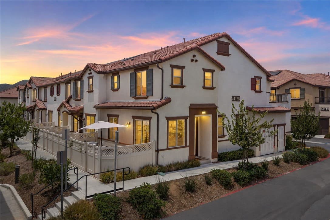 24125 Tuscany Ave, Murrieta, Active - Home for Sale