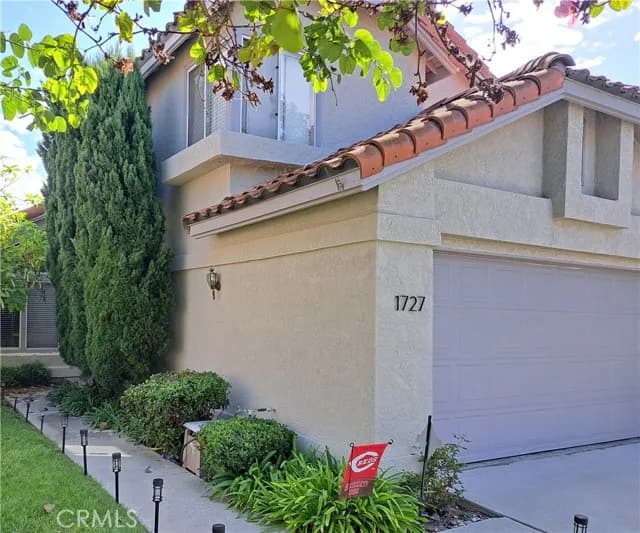 1727 Avenida Vista Labera, Oceanside, Active - Home for Sale