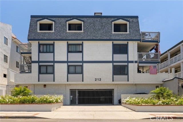 212 E Imperial Ave, El Segundo, Active - Home for Sale