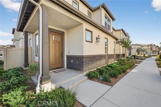 32395 Brunello Way, Temecula, Active - Home for Sale