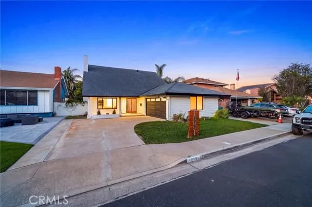 10091 Edye Dr, Huntington Beach, Active - Home for Sale