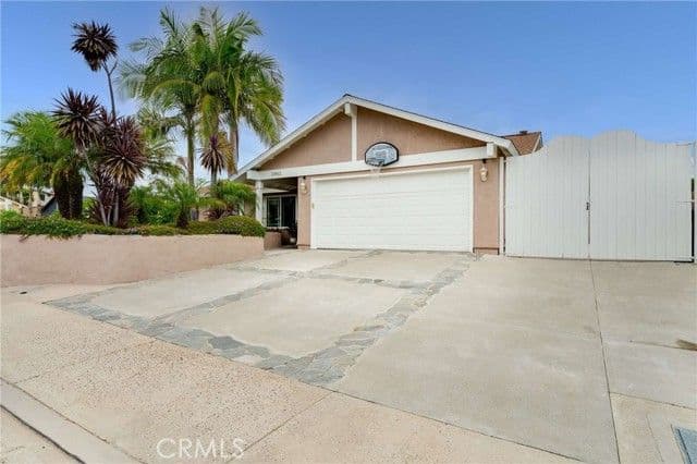 23912 La Chiquita Dr, Mission Viejo, Active - Home for Sale