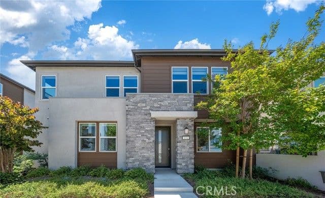 174 Sash, Irvine, Active - Home for Sale