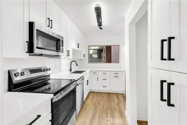 2514 Clairemont, San Diego, Active - Home for Sale