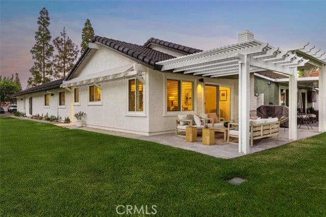 24142 Minnetonka Ln, Lake Forest, Active - Home for Sale