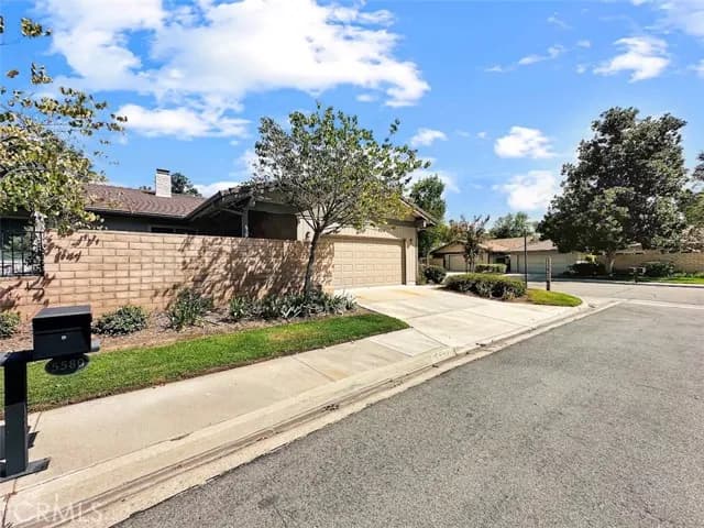 5580 Apple Orchard, Riverside, Active - Home for Sale
