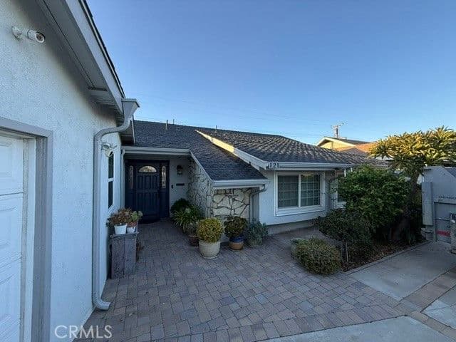 121 E Chestnut, Orange, Active - Home for Sale