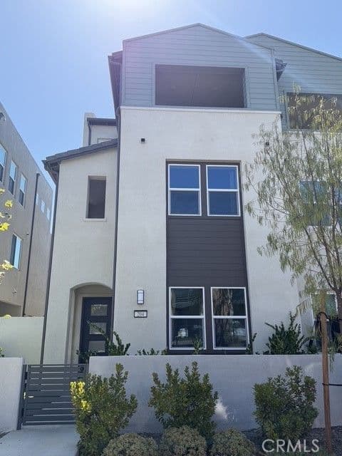 204 Baluster, Irvine, Active - Home for Sale