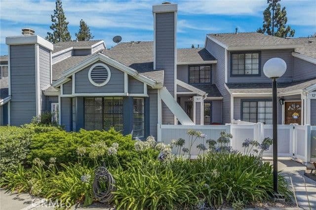 317 Monroe Court, Azusa, Active - Home for Sale