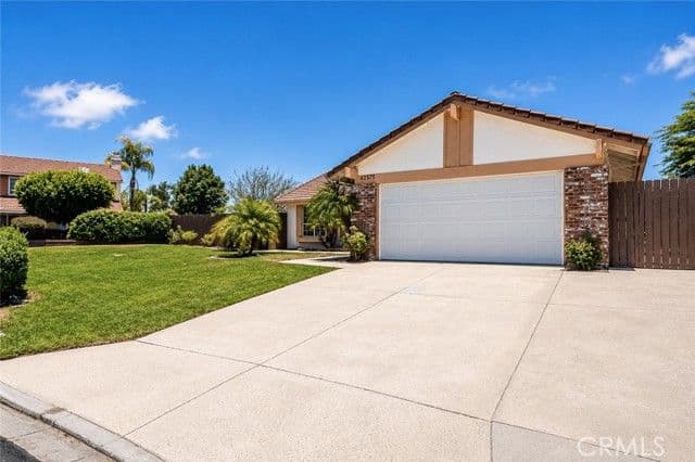 42375 Carino, Temecula, Active - Home for Sale