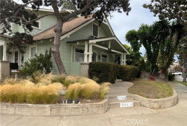 701 10th, Huntington Beach, Active - Home for Sale