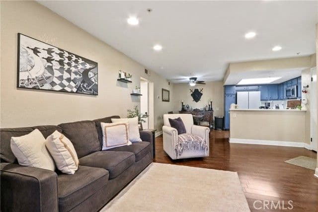 129 N Cross Creek Rd, Orange, Active - Home for Sale