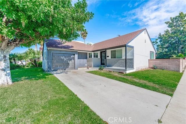 10919 Newville, Downey, Active - Home for Sale