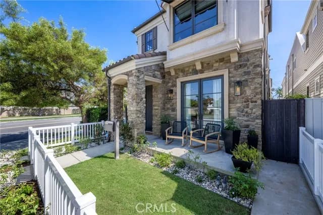 236 4th, Seal Beach, Active - Home for Sale