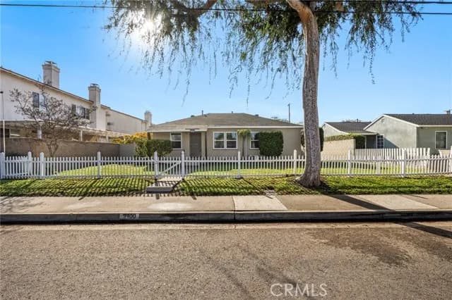 2100 W Valencia Dr, Fullerton, Active - Home for Sale