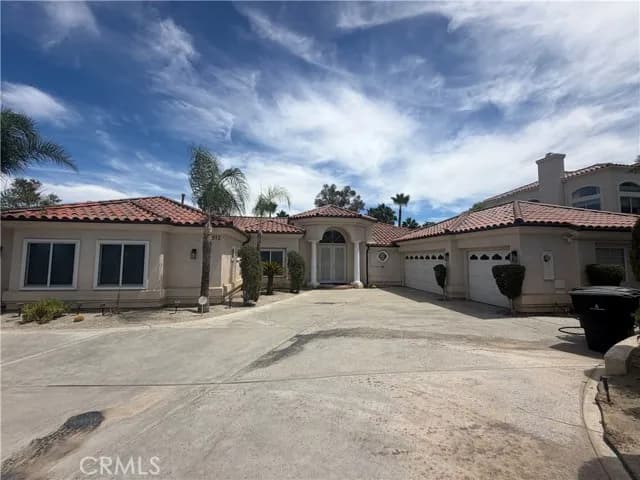 5912 Via Loma, Riverside, Active - Home for Sale