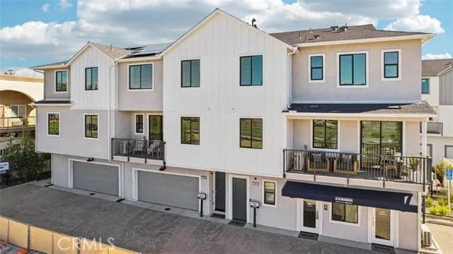 365 Moonstone Glen, Escondido, Active - Home for Sale