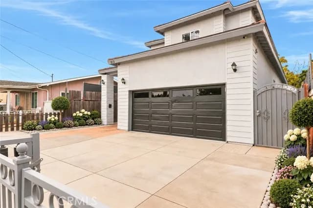 613 N Raitt St, Santa Ana, Active - Home for Sale