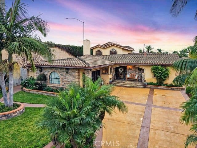 8906 Brock Ave, Downey, Active - Home for Sale