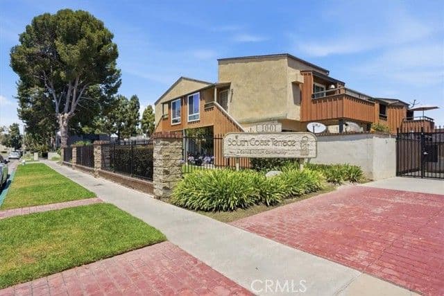 1001 W Stevens, Santa Ana, Active - Home for Sale