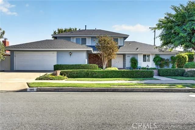 595 S Dunas, Orange, Active - Home for Sale