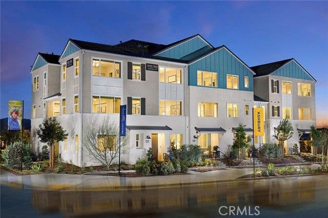 5927 Gramercy Way, Eastvale, Active - Home for Sale