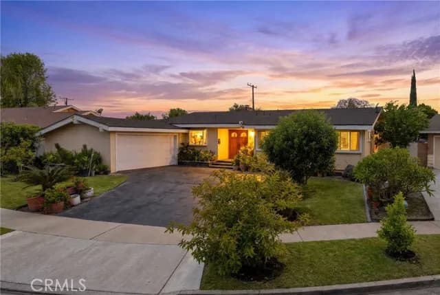 1309 S Falcon St, Anaheim, Active - Home for Sale