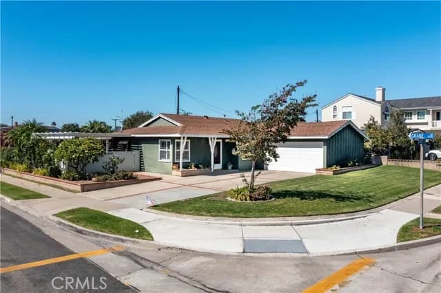 19271 Harding, Huntington Beach, Active - Home for Sale