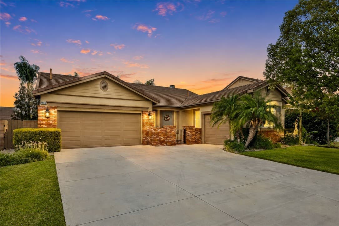 28712 Lantern Park Ln, Menifee, Active - Home for Sale