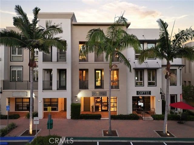 23 Vantis, Aliso Viejo, Active - Home for Sale