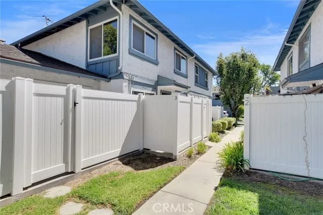 878 W 13th, Azusa, Active - Home for Sale
