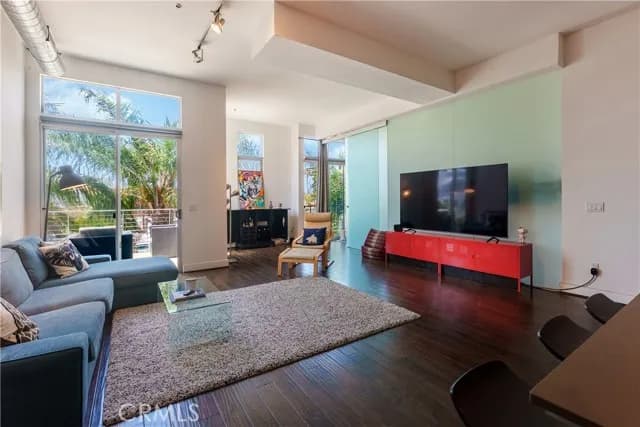 13320 Beach Ave, Marina Del Rey, Active - Home for Sale
