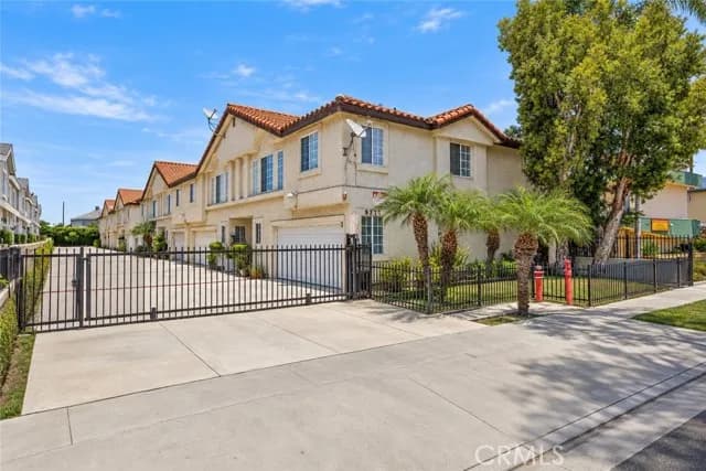 9333 Elm Vista Dr, Downey, Active - Home for Sale