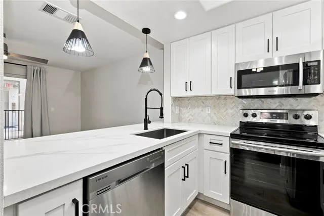 3078 Broadway, San Diego, Active - Home for Sale