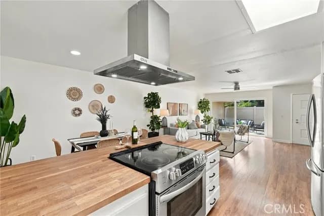23496 Los Adornos, Aliso Viejo, Active - Home for Sale