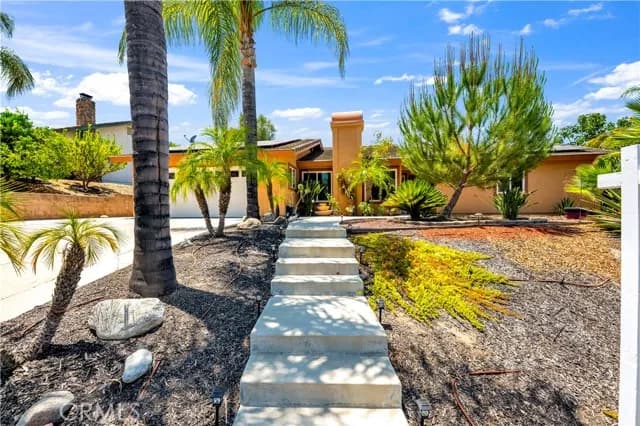 22862 Calcutta, Canyon Lake, Active - Home for Sale