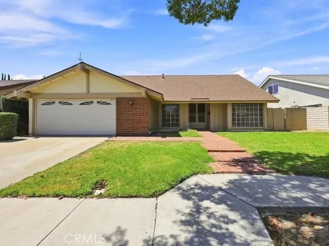 10443 Camden Dr, Cypress, Active - Home for Sale