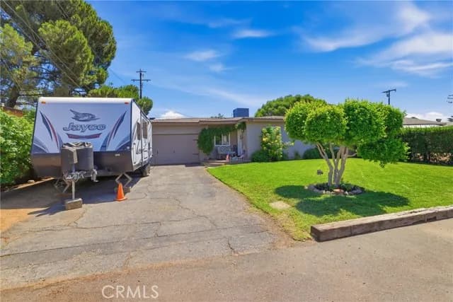 472 Laraine, Beaumont, Active - Home for Sale
