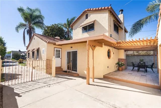 2232 N Valley St, Burbank, Active - Home for Sale