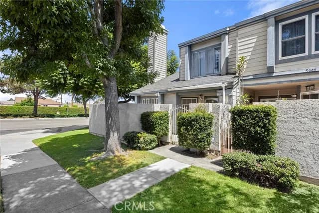 9001 Buckles St, Downey, Active - Home for Sale