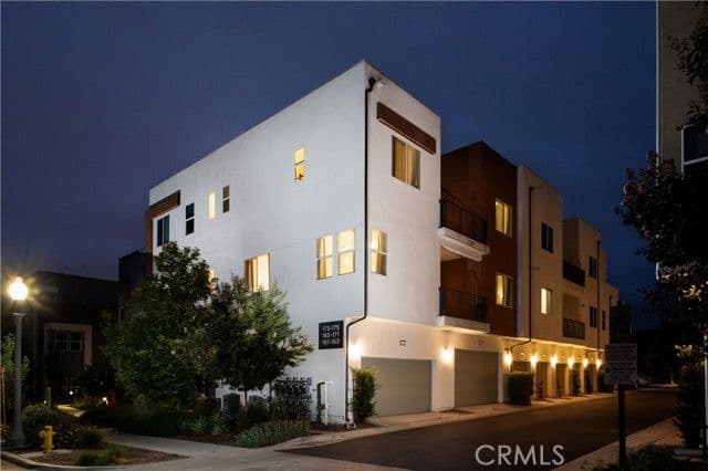 175 Sash, Irvine, Active - Home for Sale